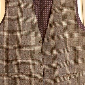 Men’s dress vest